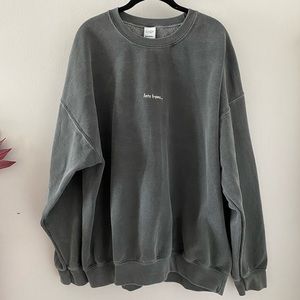 UO iets frans Unisex Washed Black Crew Neck